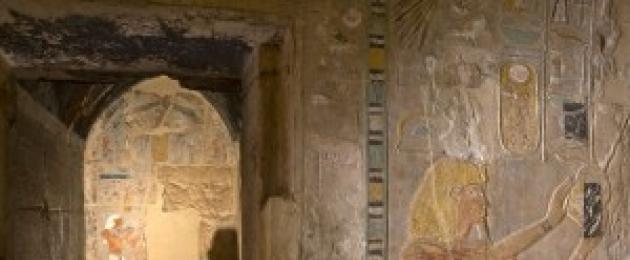 Храм царицы хатшепсут в дейр-эль-бахри. Хатшепсут — женщина-фараон Египетская царица хатшепсут